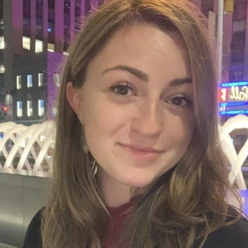 Meet your Posher, Kayla